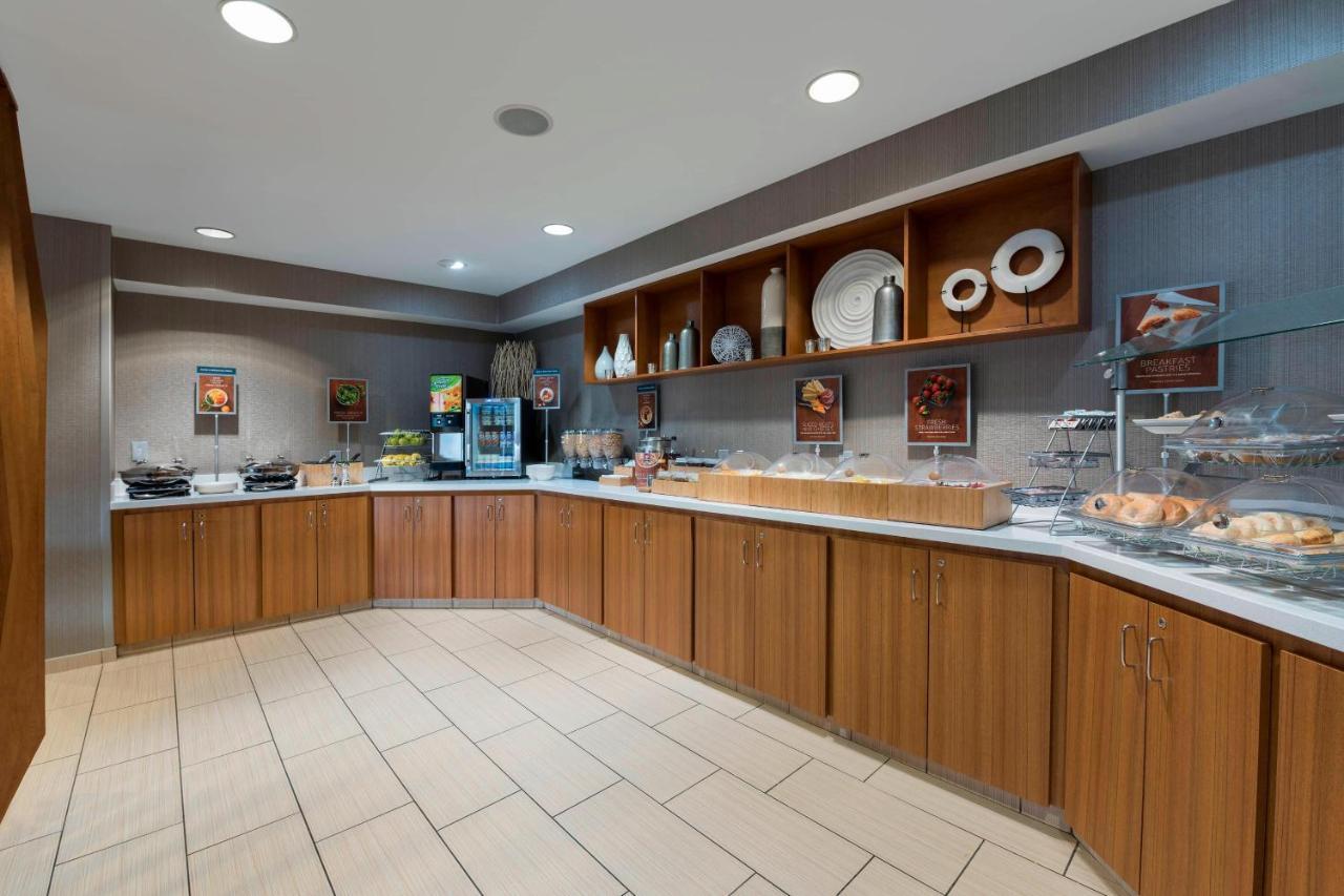 Springhill Suites Grand Rapids North Exterior foto