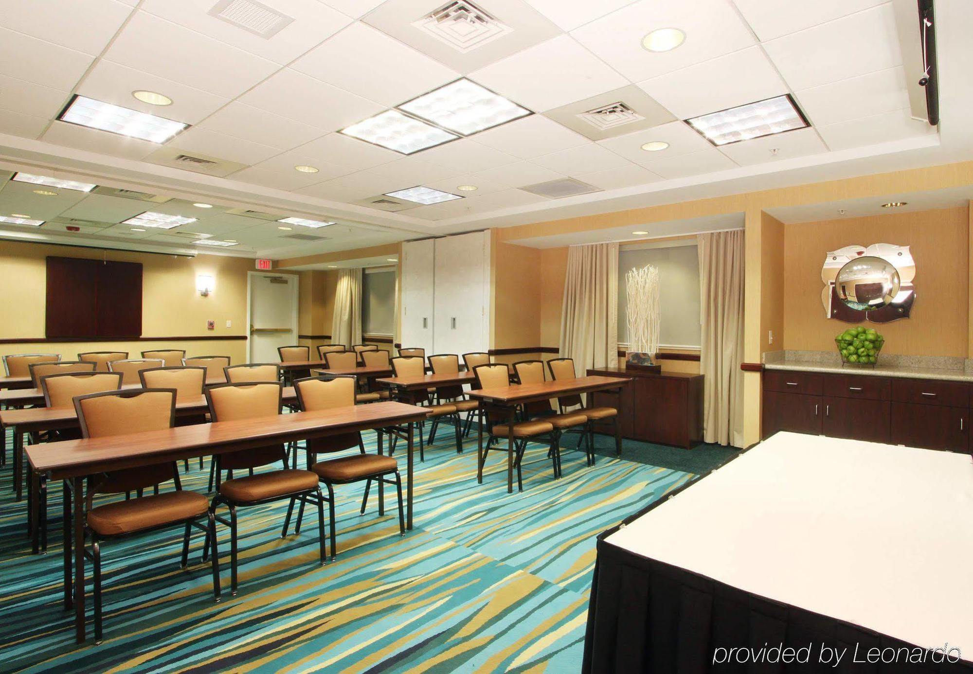 Springhill Suites Grand Rapids North Exterior foto