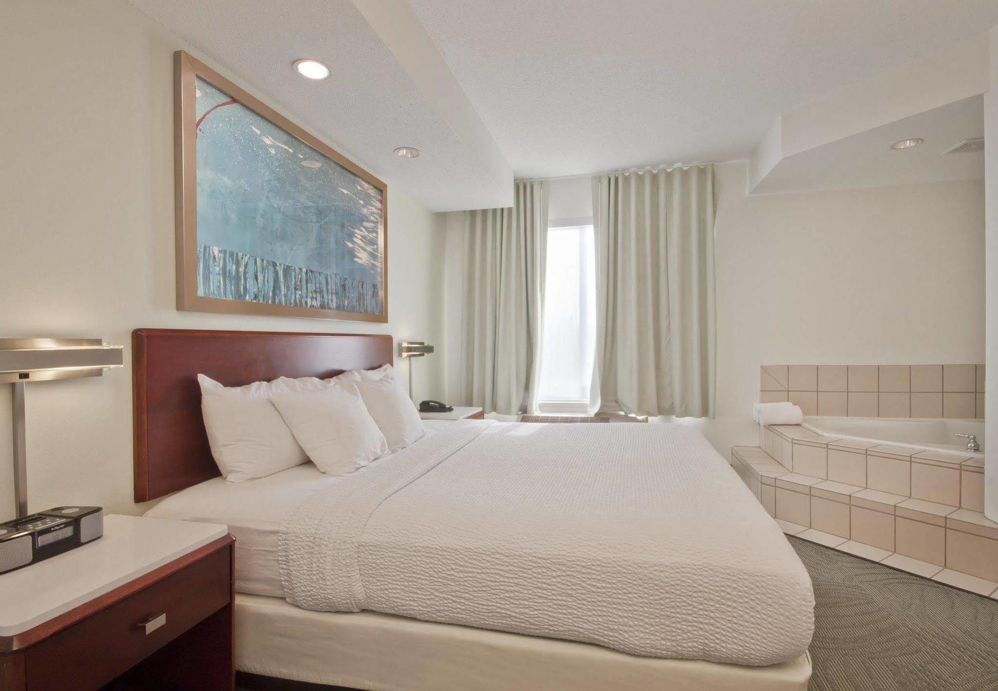 Springhill Suites Grand Rapids North Exterior foto